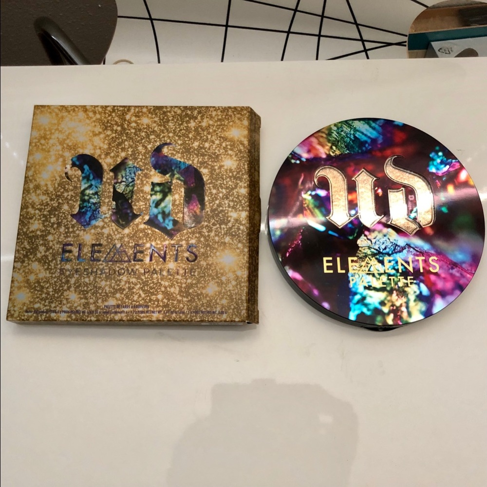 Urban Decay Elements Eyeshadow Palette